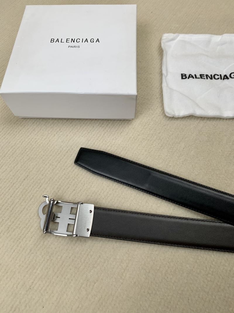 BALENCIAGA